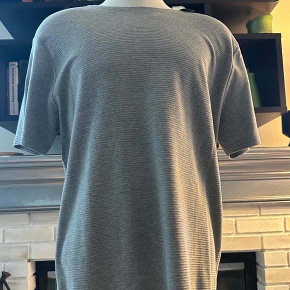 NWT- 🎁 NEVER LOSE HEDGE- Men’s L textured grey SS tshirt - Picture 1 of 6